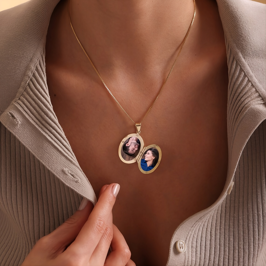 Oval Locket Necklace with Photo