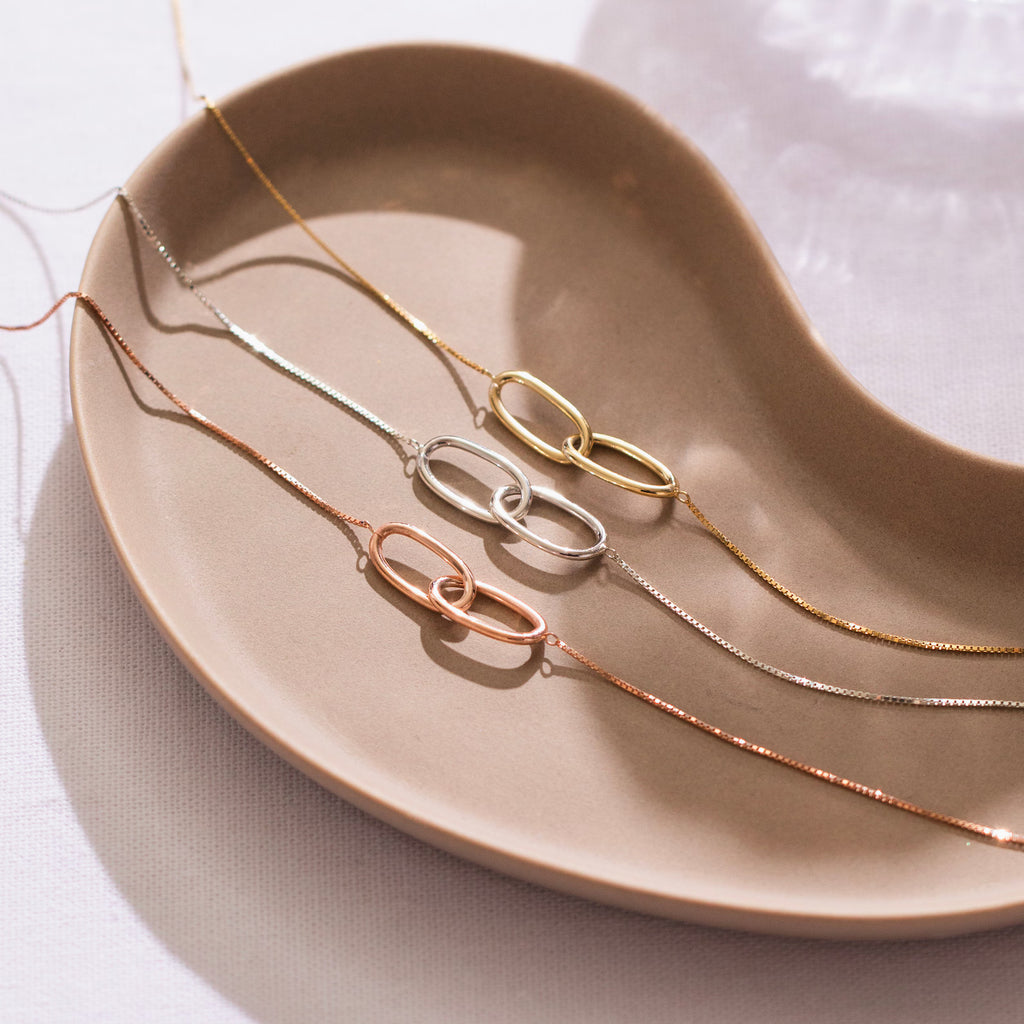 Linked Pendant Necklace
