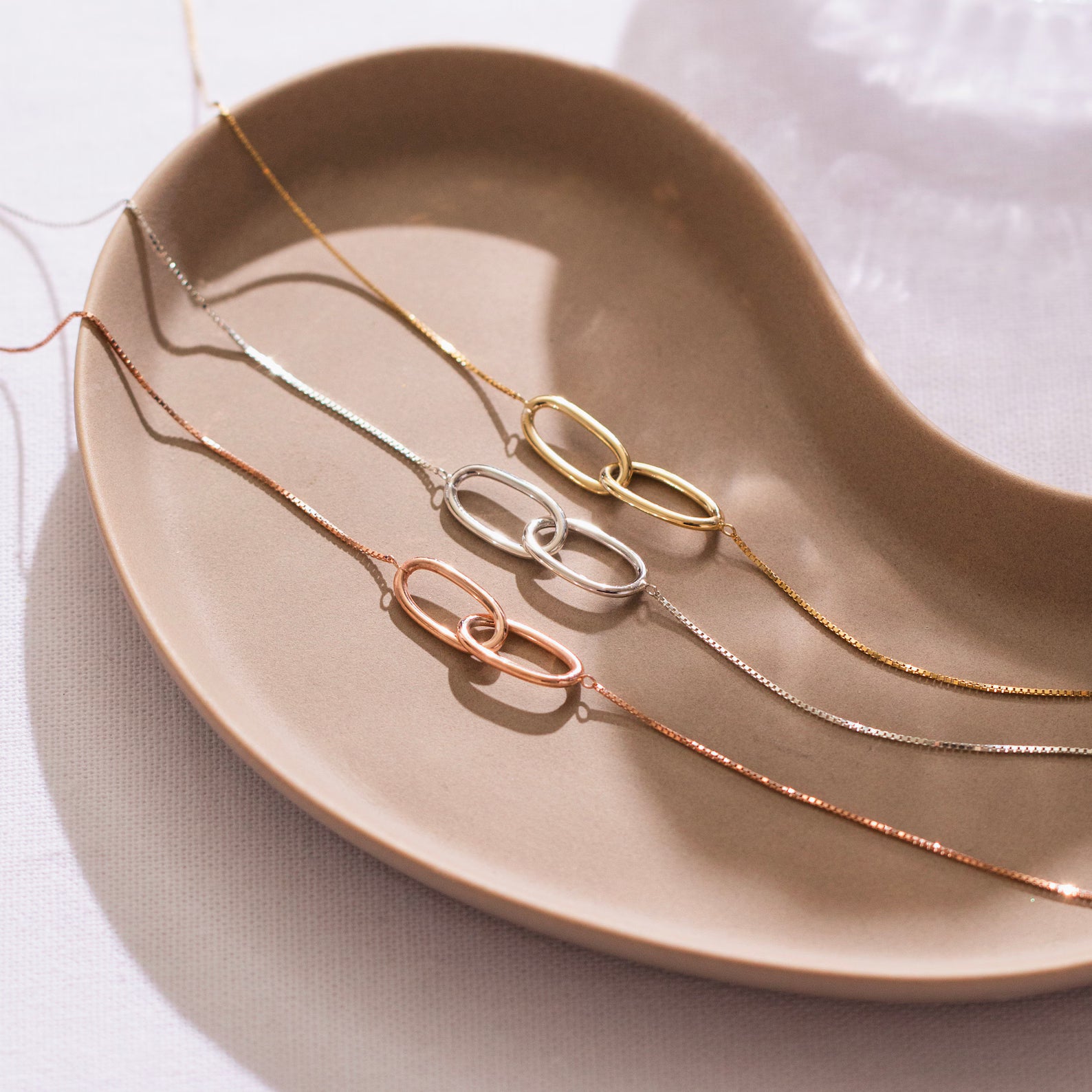 Linked Pendant Necklace