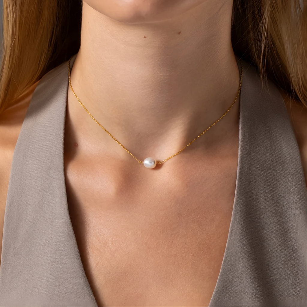 Minimalist Pearl Necklace